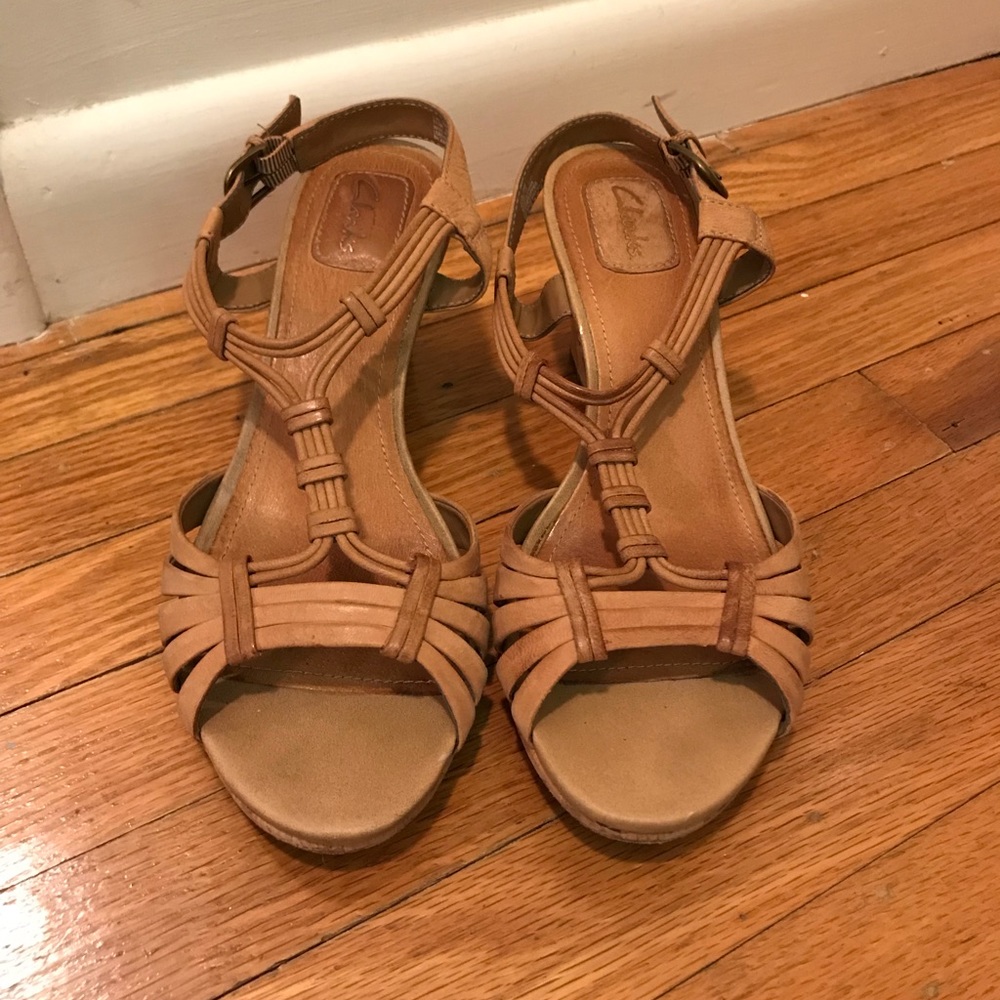 Clarks wedge sandal